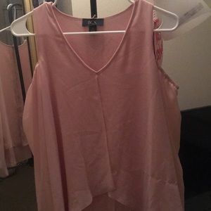 This blouse will look great for the summer/spring